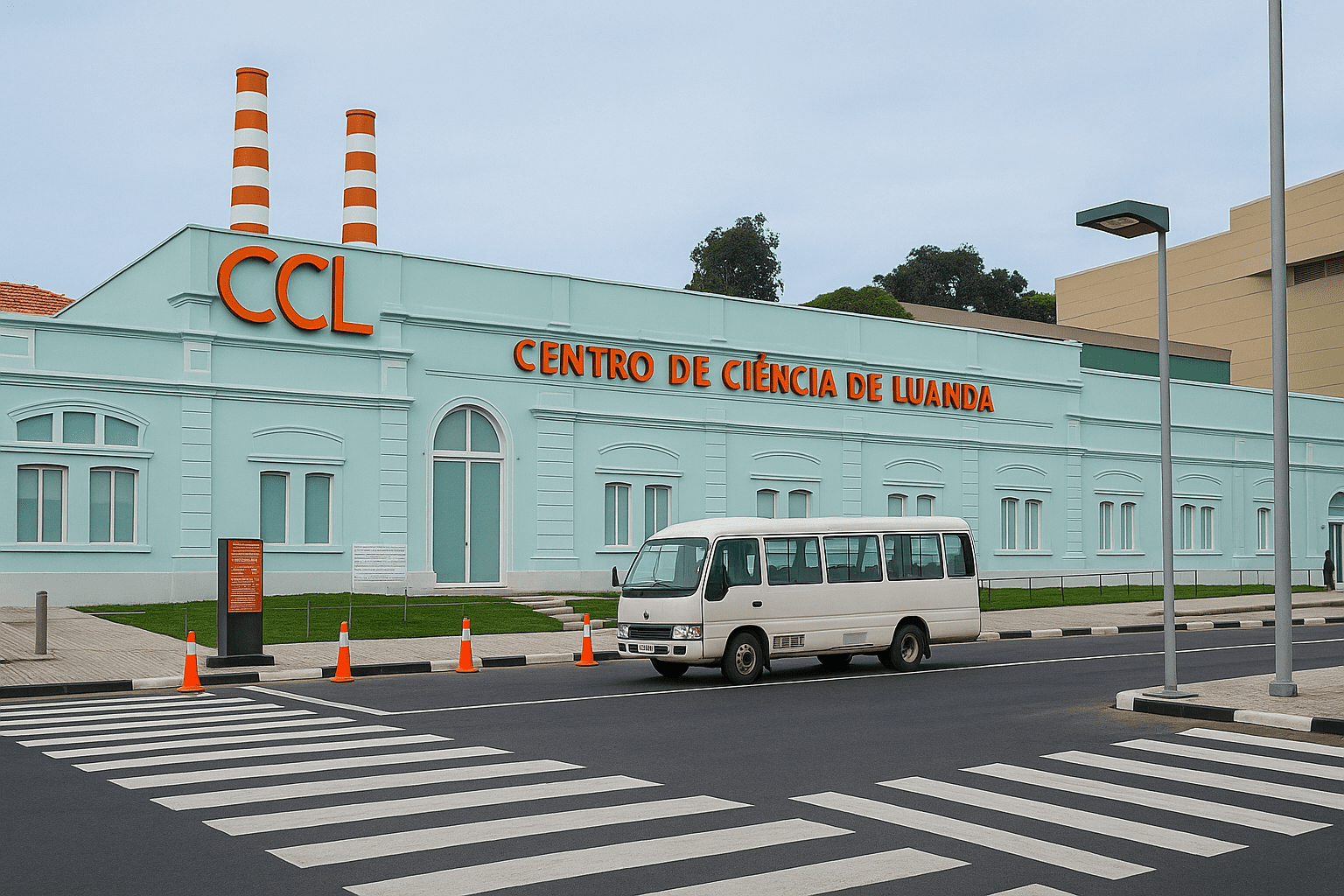 Luanda Science Center — exterior and exhibits